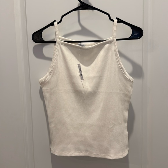 Old Navy Cream Tank - Picture 1 of 1